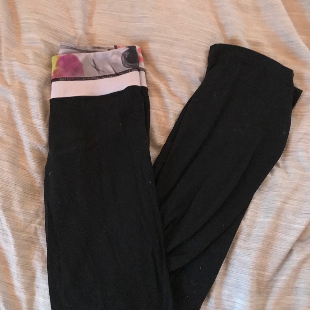 lulu lemon yoga pants
